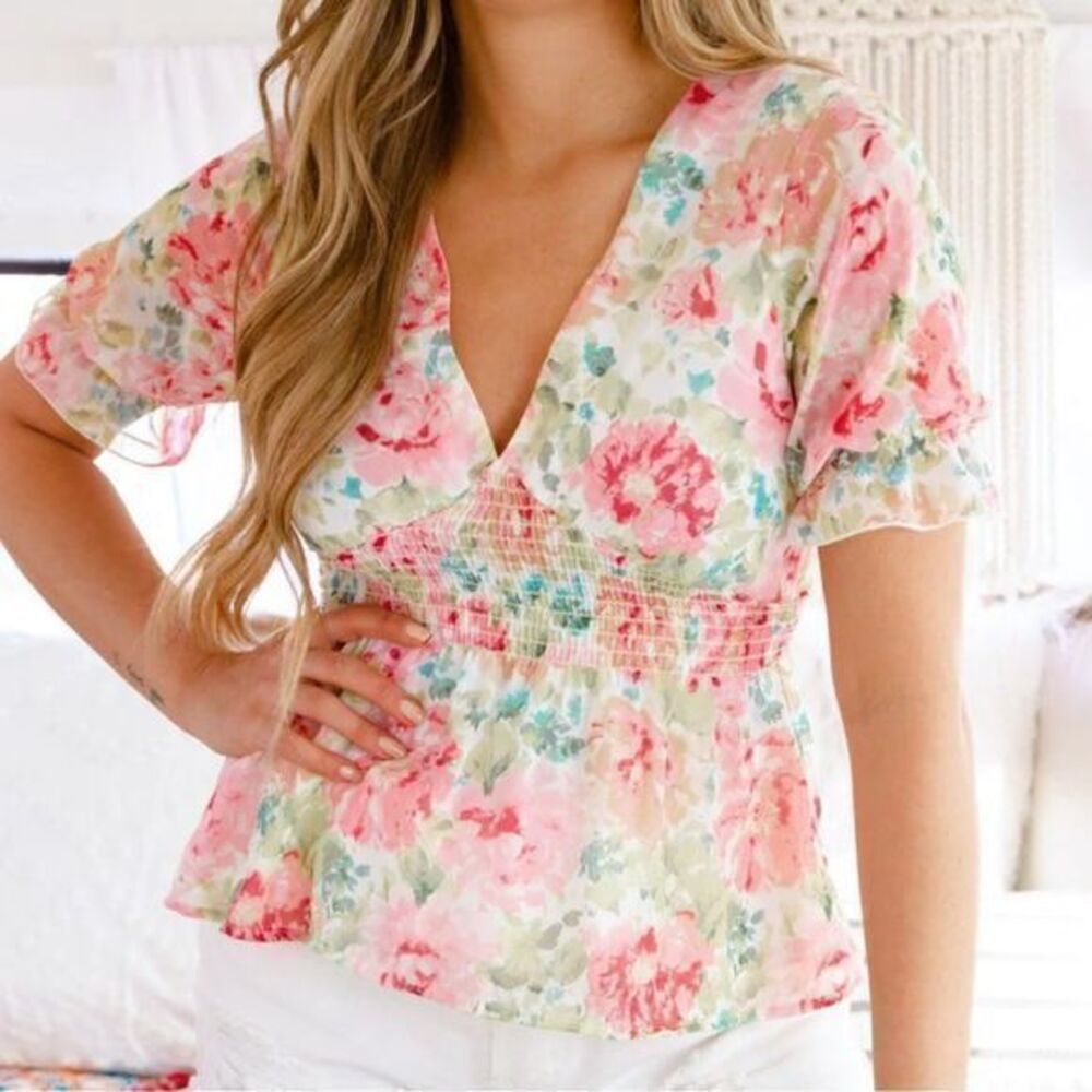 NWT‎ Peach Love California Summer Floral Smocked Waist Flower Printed Top Small